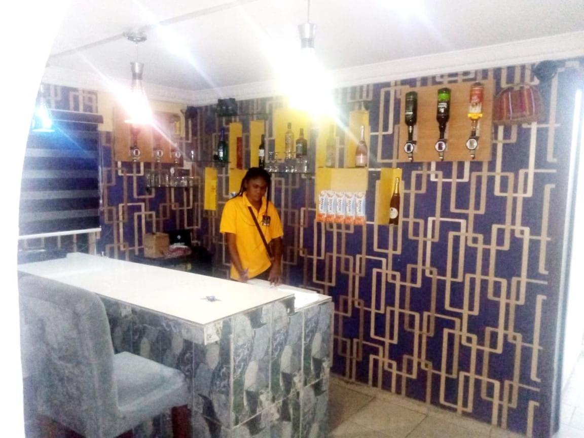 Staycation Suites And Apartment Lagos Exterior foto