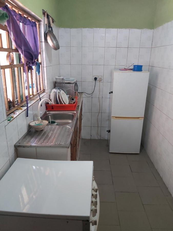 Staycation Suites And Apartment Lagos Exterior foto