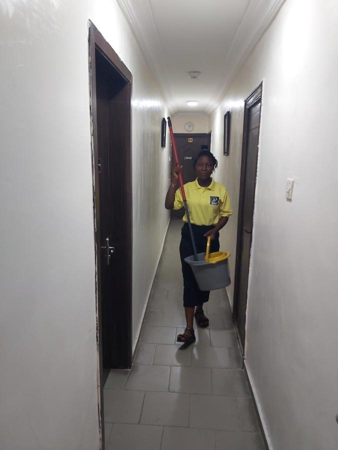 Staycation Suites And Apartment Lagos Exterior foto
